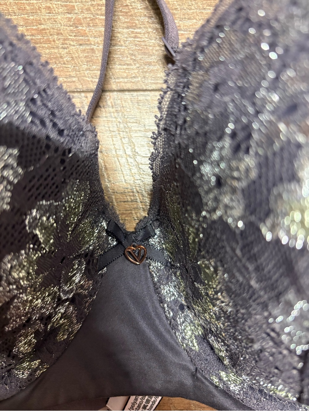 NWOT Victoria’s Secret Body By Victoria Lined Demi Lace Bra Size 38D - Picture 2 of 5